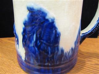 ANTIQUE PAIR OF OLD SLEEPY EYE POTTERNY STONEWARE PITCHERS 6-1/2